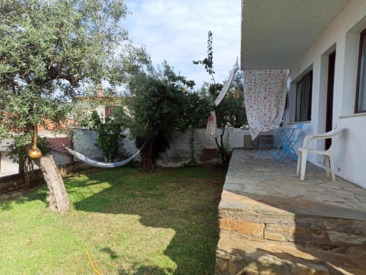 Dora'S House Comfortable Apartment With A Yard And View Pyrgadikia Dış mekan fotoğraf