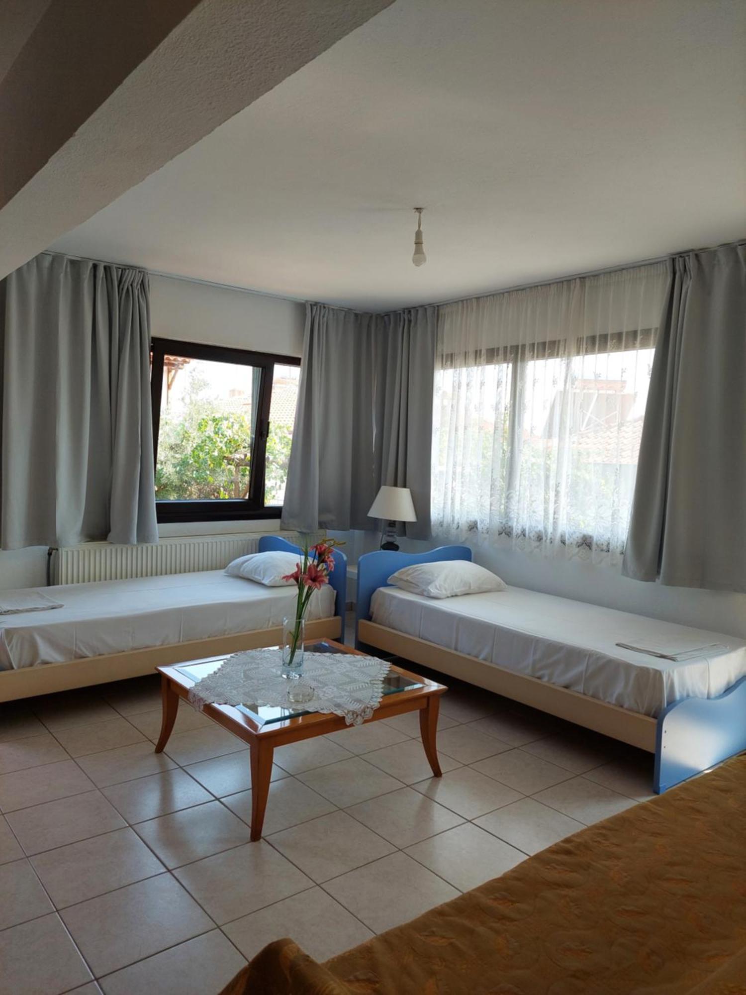 Dora'S House Comfortable Apartment With A Yard And View Pyrgadikia Dış mekan fotoğraf