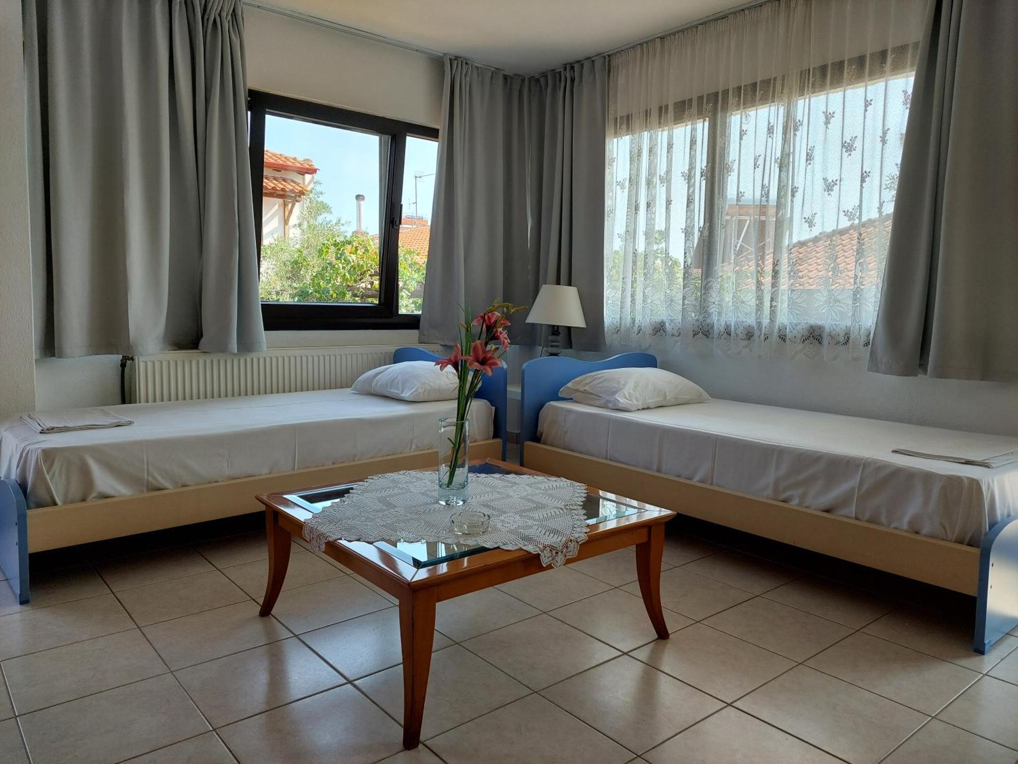 Dora'S House Comfortable Apartment With A Yard And View Pyrgadikia Dış mekan fotoğraf
