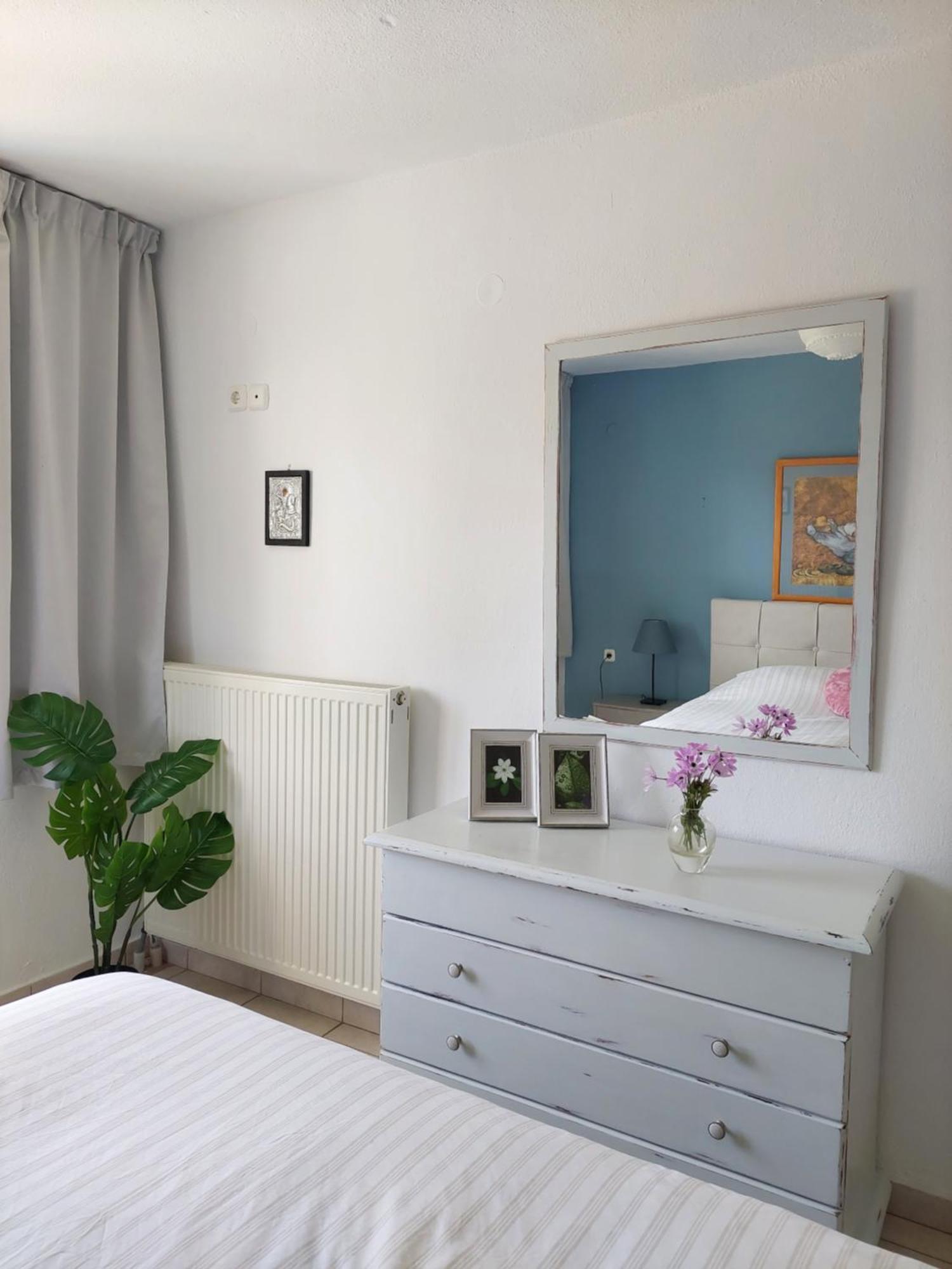 Dora'S House Comfortable Apartment With A Yard And View Pyrgadikia Dış mekan fotoğraf